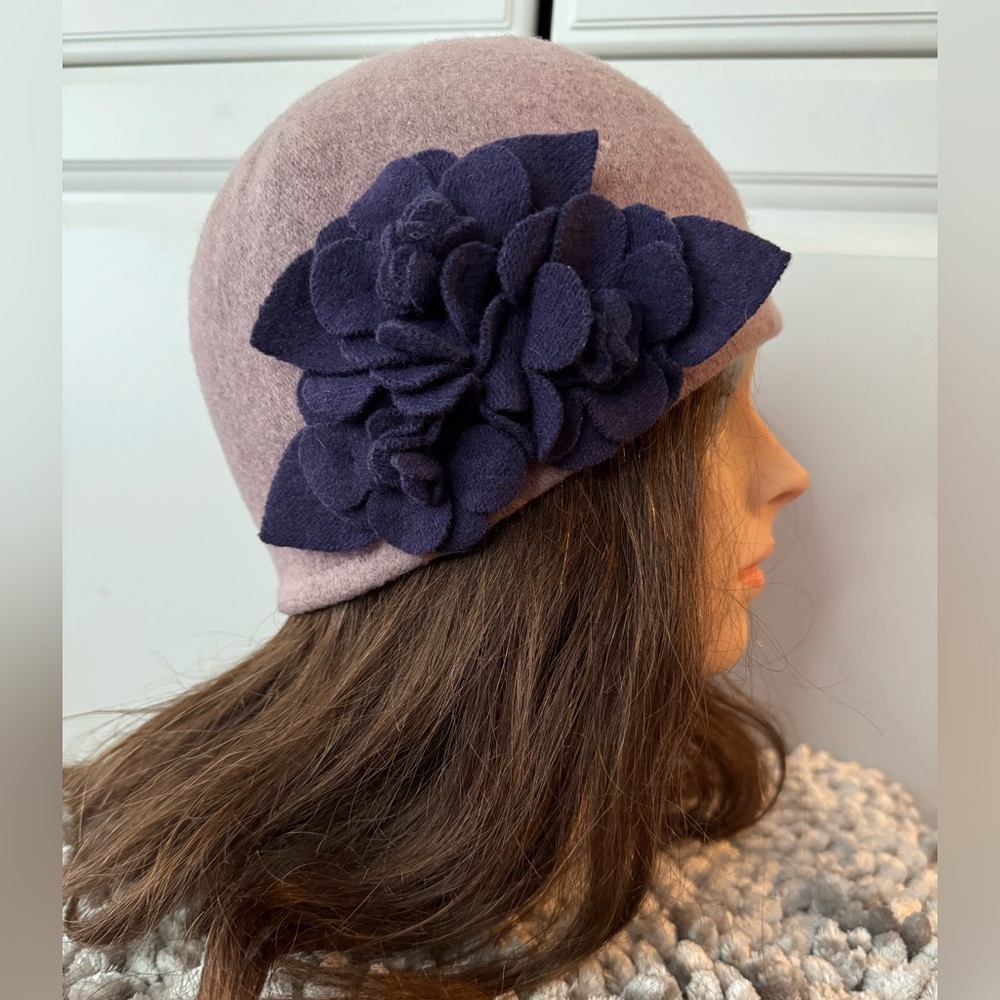 AUGUST Wool Hat